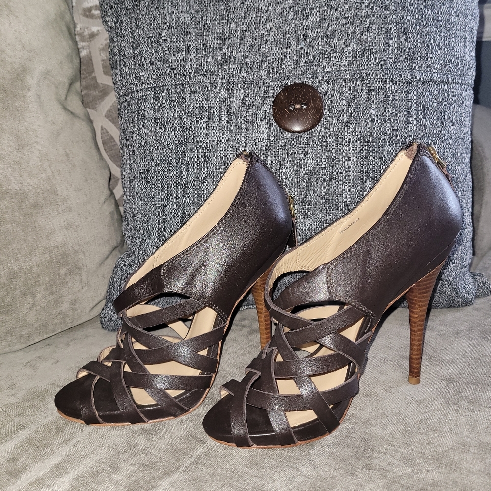 Jessica Simpson, Crossed strap Chocolate Leather